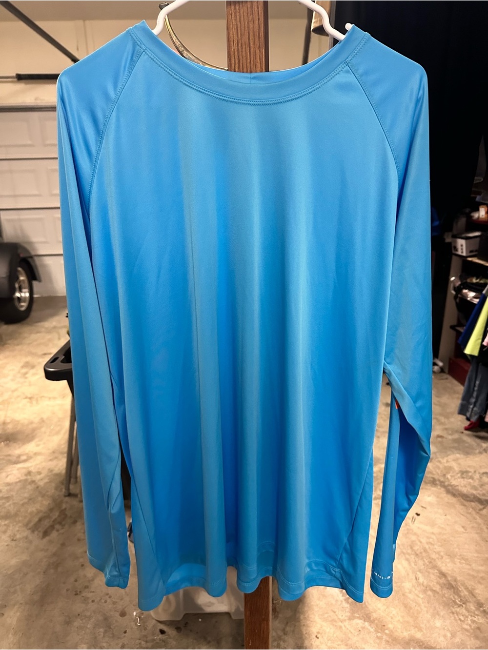 Columbia Moisture-wicking Long Sleeve Performance Fishing Tee - Sky Blue